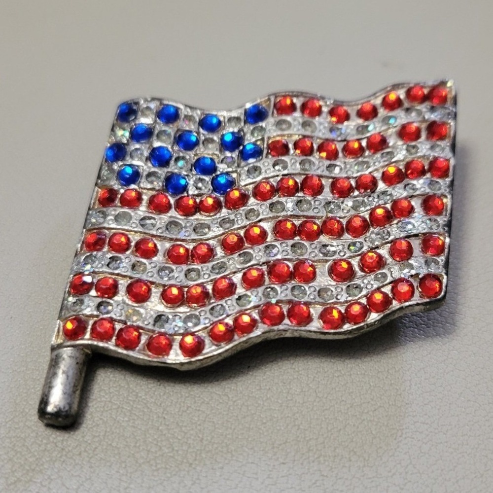 Vintage Red White Blue Silver Tone American Flag Rhinestone Brooch July 4th